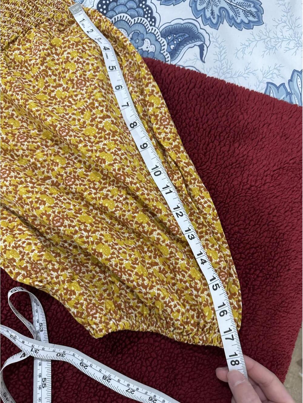 Universal Thread Yellow Floral Boho Peasant Blouse Size M Smocked Puff Sleeve - Picture 9 of 9